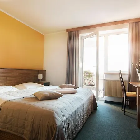 Carda Motel *